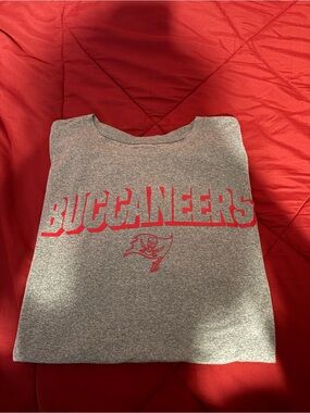 Buccaneers Grey Graphic Tee with Red Logo